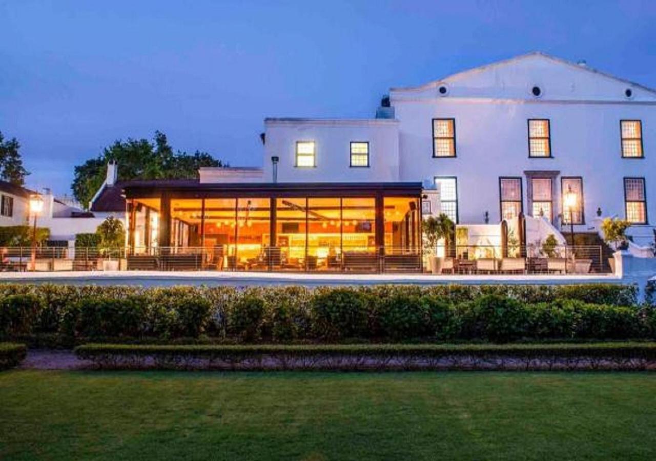 The Alphen Boutique Hotel & Spa เคปทาวน์ ภายนอก รูปภาพ